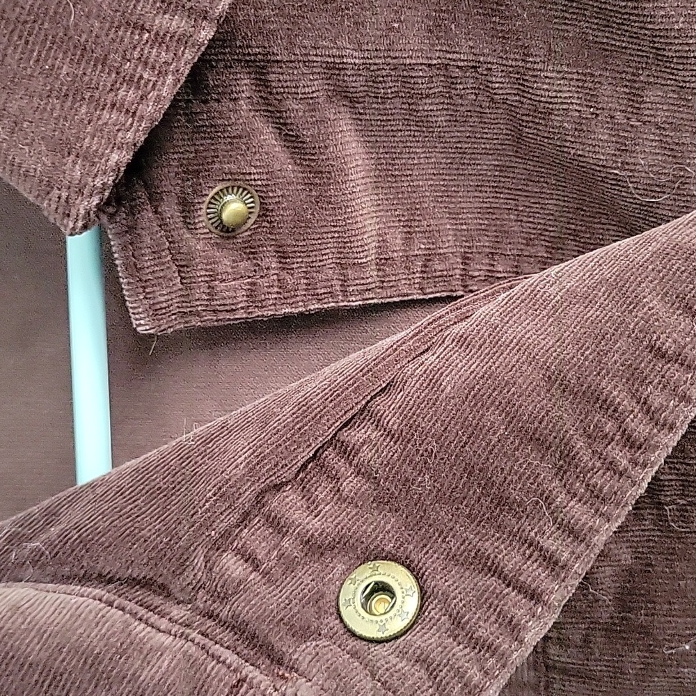 Women's Jacket - Picture 4 of 8